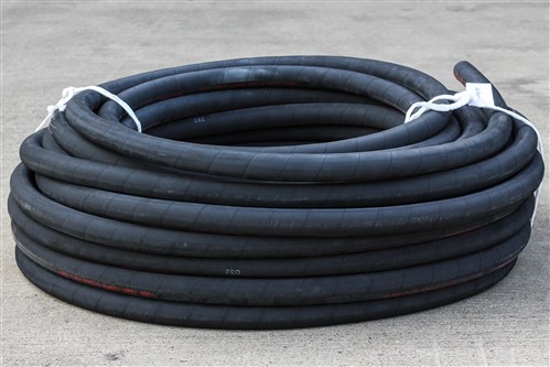 Click to enlarge - Black steam hose for use with saturated steam. Very flexible and made with heat, abrasion and ozone resistant rubber. Liner is made from a conductive EPDM rubber. For use with Boss type bolted steam couplings.